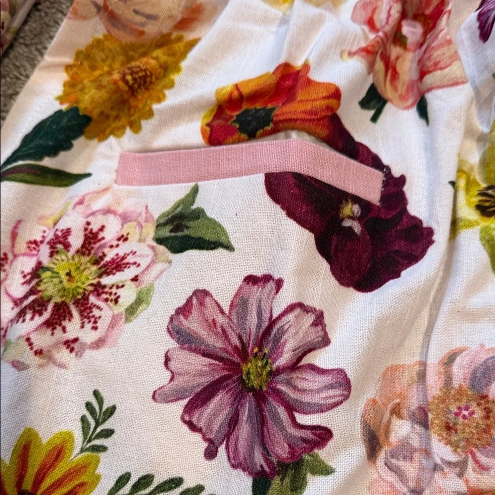 Anthropologie Floral Linen Apron Set in Pink, Yellow, Red, Purple, Green - Picture 2 of 10